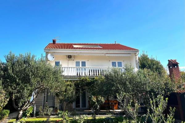 Apartments with parking space Vlasici, Pag - 4139, Book Lejlighed Kvarner hoteller med parkering, Parkering