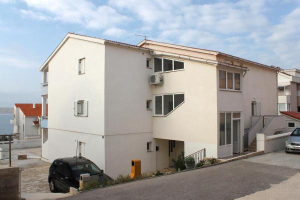 Apartments by the sea Vidalici, Pag - 9415, Book Lejlighed Kvarner hoteller med parkering, Parkering