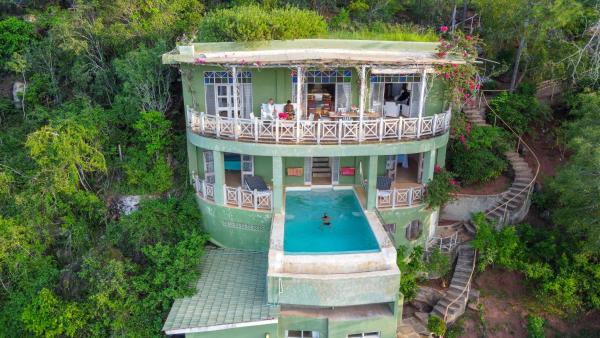 Arcadia Cliff House, Book Feriehus Galu 