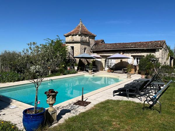 Le Gîte Pérard, Book Hotel Caylus 