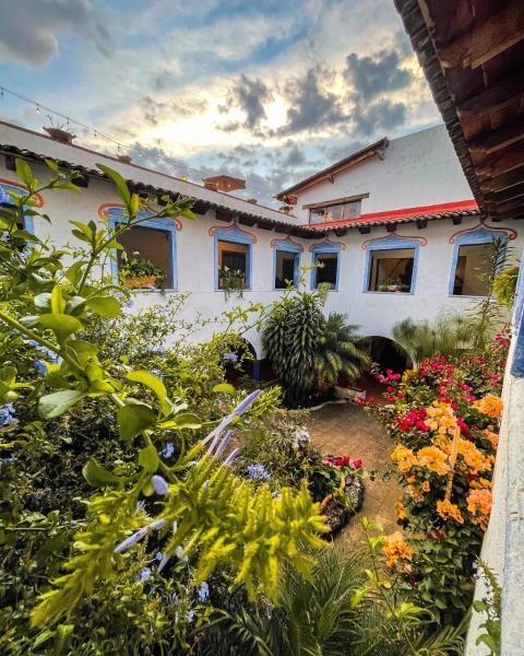 La Casona Azul Boutique Hotel, Book Hotel Malinalco 