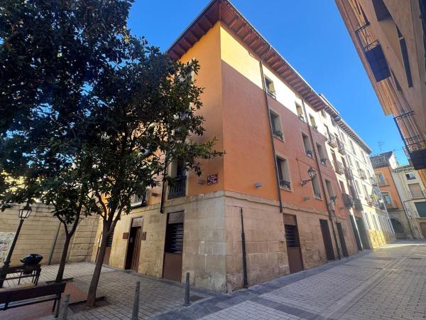 Albergue Logroño Centro, Book Hostel / Vandrerhjem La Rioja Vandrehjem, Hostel / Vandrerhjem