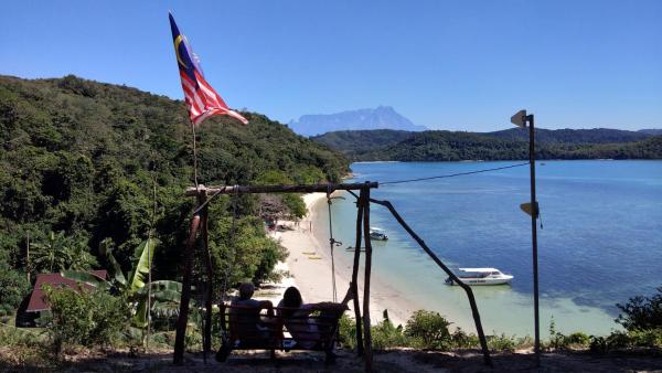 Bigfin beach resort, Book Ferieresort Hoteller i Sabah med parkering, Parkering