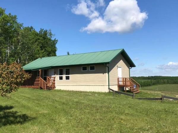 HI Rossburn 9 Finger Ranch, Book Hostel / Vandrerhjem Rossburn Manitoba