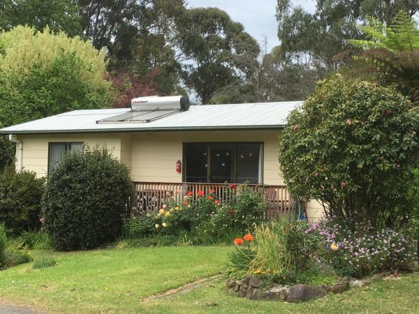 Strathmore Farm B&B, Book Landsted Mirboo North Gippsland