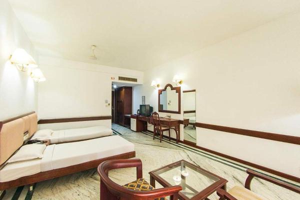 The Pearlview Regency