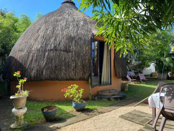 Cazhibiscus, Book Bed and Breakfast Trou aux Biches Mauritius North Coast