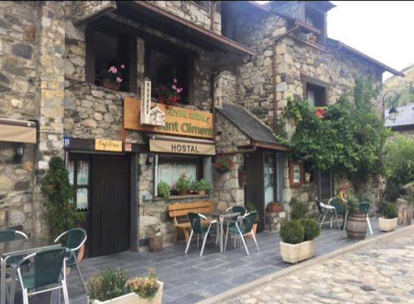 Hostal Rural Sant Climent - Habitacions i Apartaments, Book Pension Taull Boi