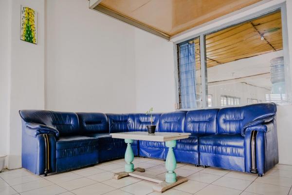 OYO Life 2638 Hotel Raya, Book Hotel Sarangan East Java