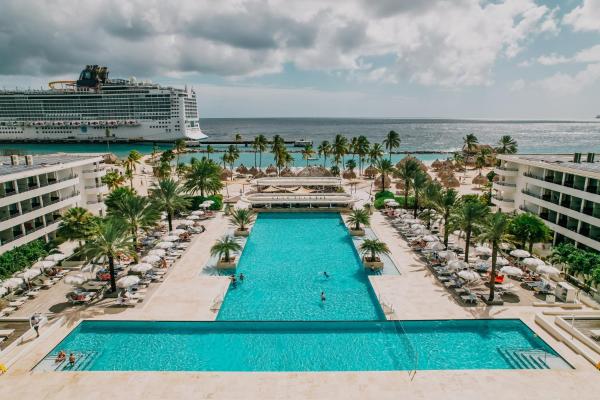 Mangrove Beach Corendon Curacao All-Inclusive Resort, Curio by Hilton, Book Ferieresort Hoteller i Otrobanda med parkering, Parkering