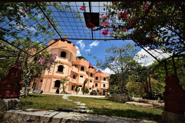 Lake Castle, Book Værelse i privat hjem Sungai Lembing Pahang