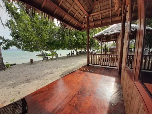 Aldejus Homestay, Book Hotel Yennanas Besir West Papua