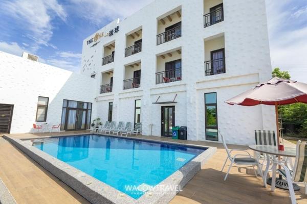 THE ONE-Liuqiu, Book Bed and Breakfast Pingtung hoteller med pool, Swimmingpool