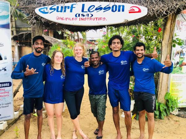 Star Rest Surf Camp Arugambay