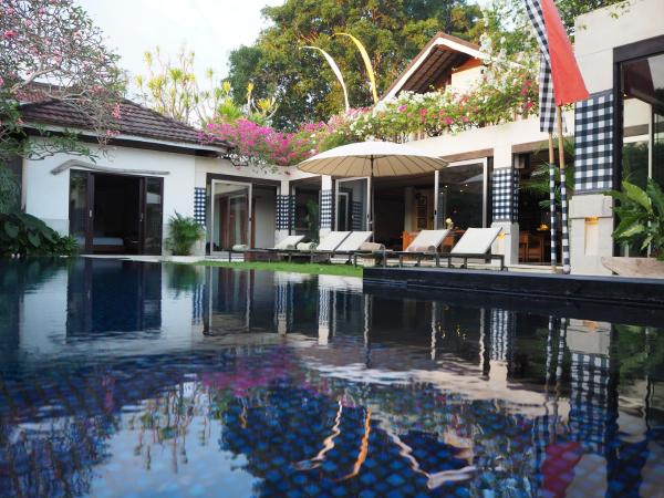 Pronoia Beach Resort, Book Villa Hoteller i Bali med pool, Swimmingpool