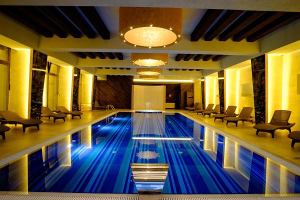 Hotel Poezia, Book Hotel Satu Mare hoteller med pool, Swimmingpool