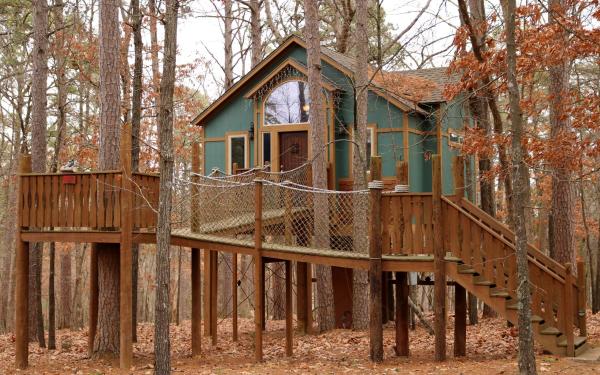 The Grand Treehouse Resort, Book Hotel Eureka Springs 