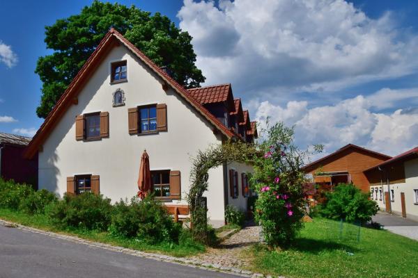 Ferienwohnung Burgerhof, Book Lejlighed Bayern hoteller med parkering, Parkering