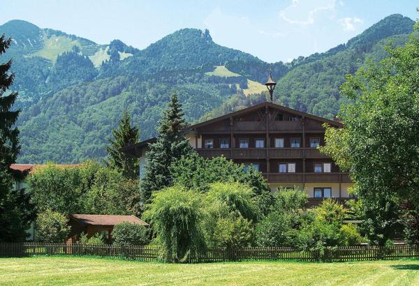 Hotel-Gasthof Sperrer, Book Hotel Bayern hoteller med parkering, Parkering
