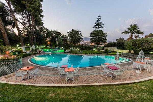 Menzeh Fes, Book Hotel Fes-Boulmane hoteller med pool, Swimmingpool