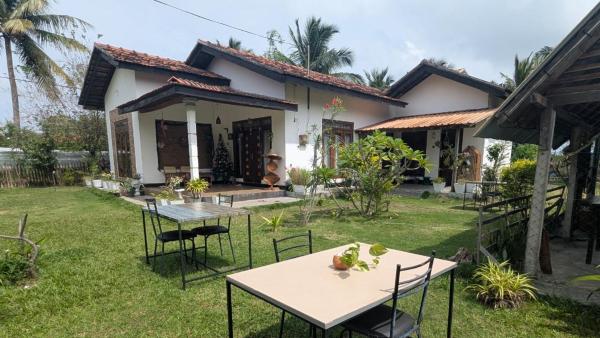 Aiden Homestay, Book Pension Billige hoteller i Batticaloa District