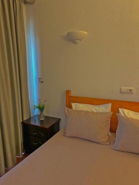 Copacabana Residencial, Book Hotel Costa da Caparica 