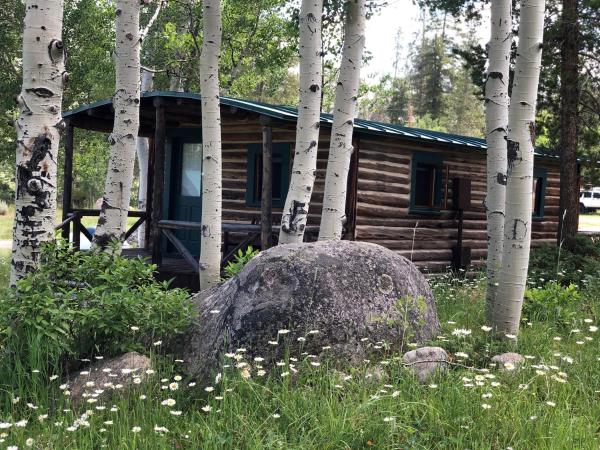Beyul Retreat, Book Lodge Hoteller i Meredith med parkering, Parkering