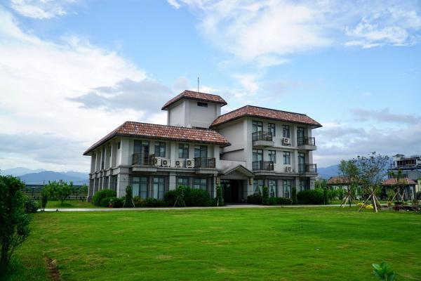 Dafu Qiandai Manor, Book Bed and Breakfast Zhuangwei Yilan