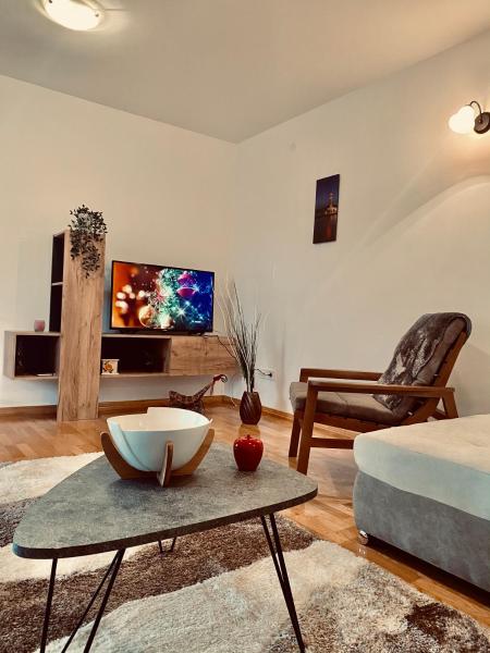 Apartmani Vila Goč, Book Lejlighed Hoteller i Goč med pool, Swimmingpool
