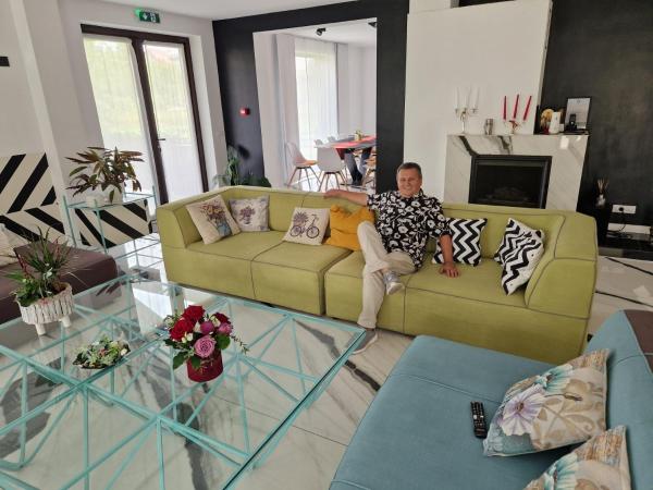 Niro Residence, Book Pension Gura Humorului Suceava