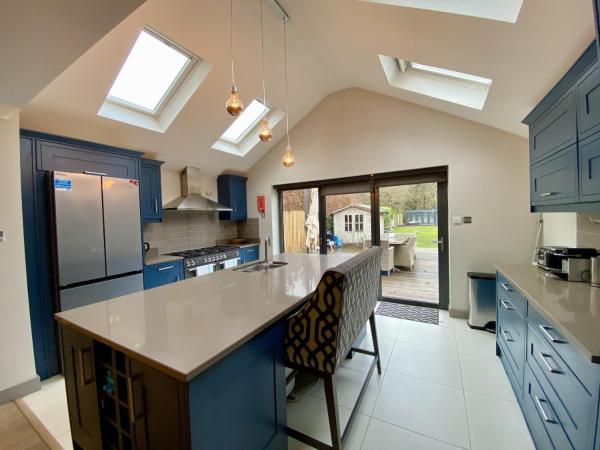 Ascot stunning and modern 4 bedroom town house with 156 sq ft garden office 28, Book Lejlighed Ascot Berkshire