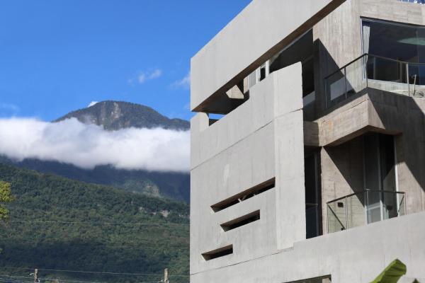 Penlai Home, Book Bed and Breakfast Taitung County hoteller med parkering, Parkering