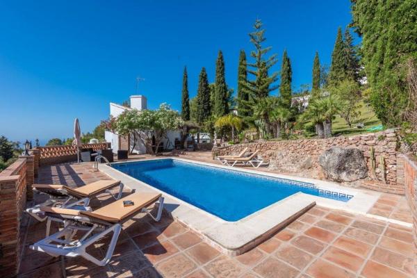 Villa Hazilla SpainSunRentals 1132, Book Villa Hoteller i Axarquía med pool, Swimmingpool