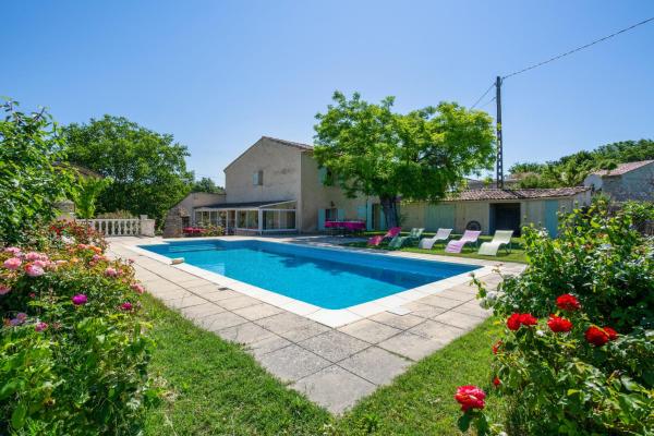 Villa charmante à La Tour-d'Aigues avec piscine privée, Book Villa La Tour-d'Aigues Luberon
