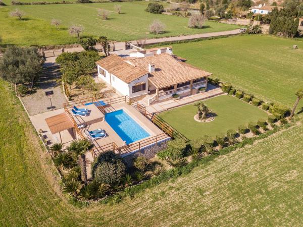 Villa can soler, Book Villa Alcudia Mallorca