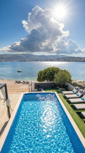 Villa Palace Al Nera Luxurius at sea with 2 swimming pools saunas, Book Villa SPA-hoteller i Split-Dalmatia County, SPA