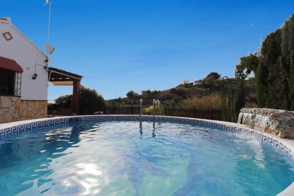Villa Magnolias SpainSunRentals 1093, Book Villa Hoteller i Axarquía med pool, Swimmingpool