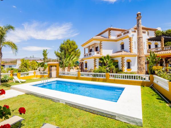 Cubos Villa Fina & Minigolf included, Book Villa Hoteller i Costa del Sol med pool, Swimmingpool