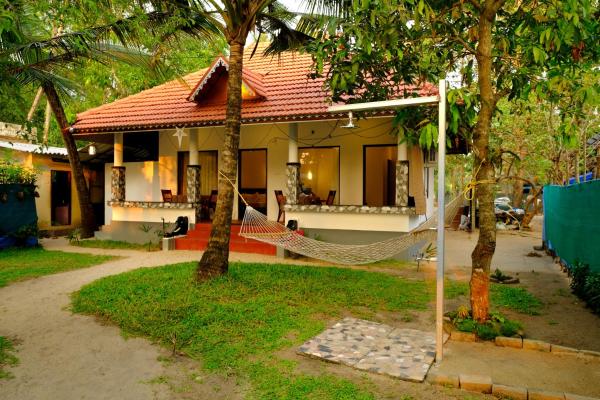 Marari Lotus Beach Villa, Book Pension Hoteller i Mararikulam med parkering, Parkering
