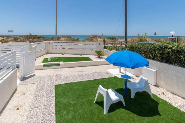 Villa Oneiro Fronte Mare, Book Feriehus Sicilien Sommerhuse, Hytte