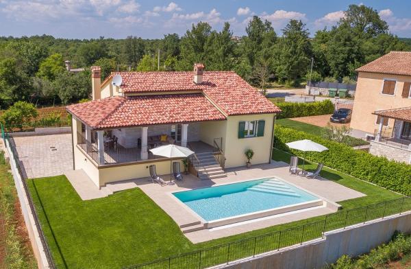 Villa Kiara, Book Villa Barat Central Istria
