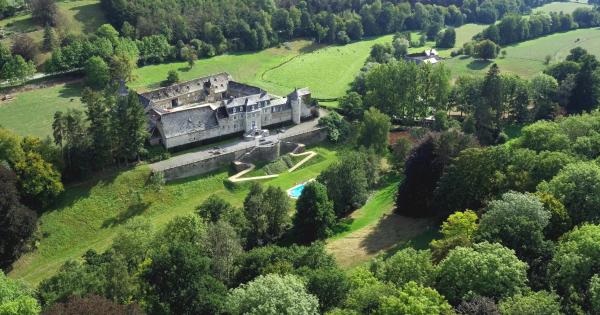 Château de la Chapelle, Book Bed and Breakfast Hoteller i Liège med pool, Swimmingpool