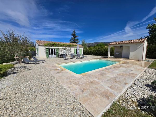 Villa Chapperon, Book Feriehus Hoteller i Mont Ventoux med pool, Swimmingpool