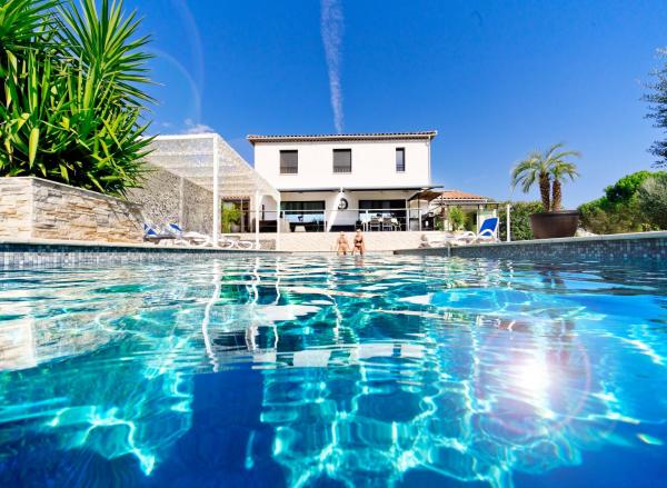 Villa Quietude, Book Villa Hoteller i Rhône-Alps med pool, Swimmingpool