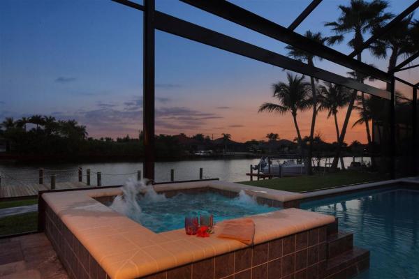Villa Capricorn, Book Villa Villaer i Florida, Villa