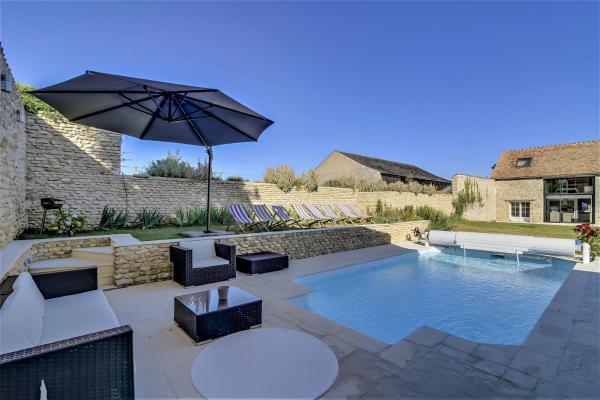 Incroyable villa à Amponville avec piscine privée, Book Villa Amponville Ile de France
