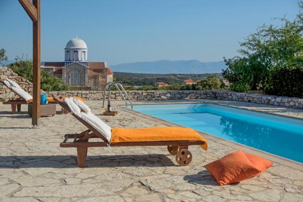 Villa Cerigo, Book Villa Aroniadika Kythera