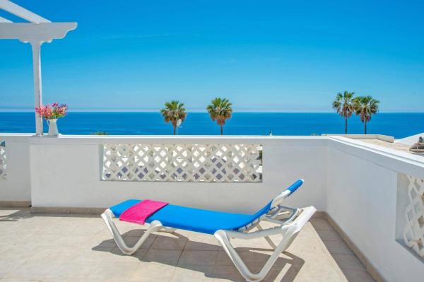 Villa Calma by Villa Plus, Book Villa Puerto del Carmen 