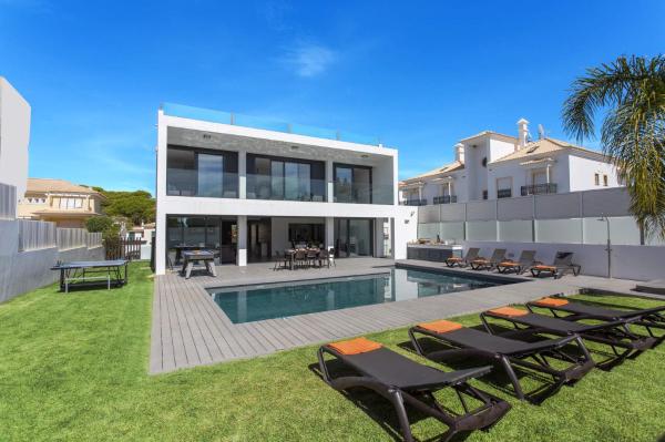 Villa Eve by Villa Plus, Book Villa Albufeira hoteller med pool, Swimmingpool