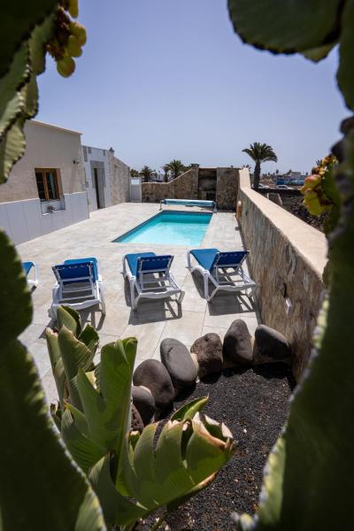Villa Tenike, Book Villa Playa Blanca 
